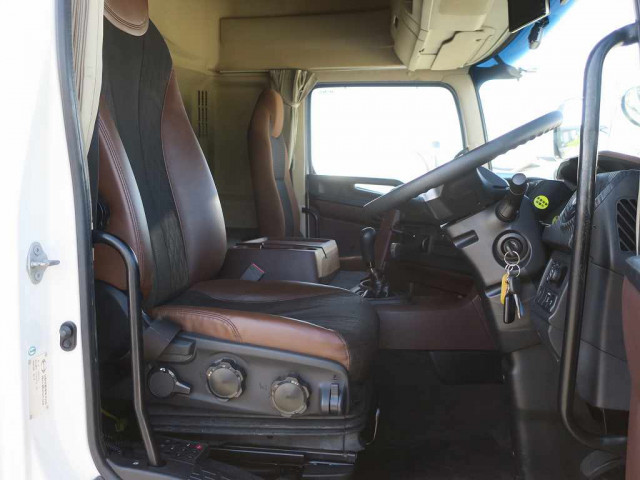 中古トラック 日野 プロフィア 大型アルミウィング