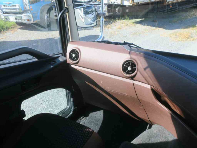 中古トラック 日野 プロフィア 大型アルミウィング