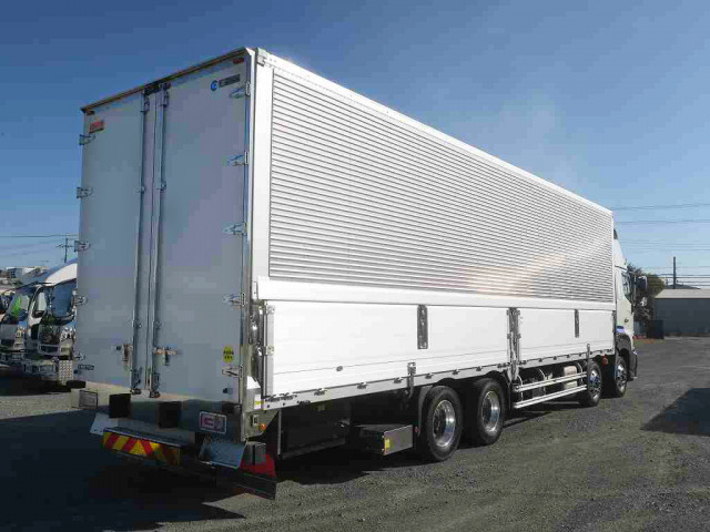 中古トラック 日野 プロフィア 大型アルミウィング