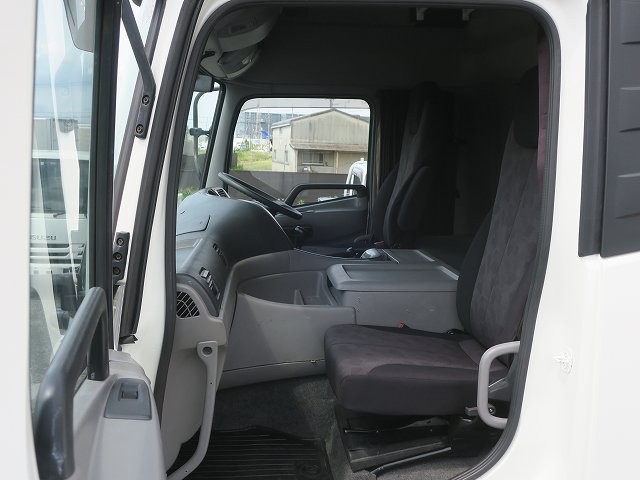 中古トラック UDトラックストラクタヘッド #22