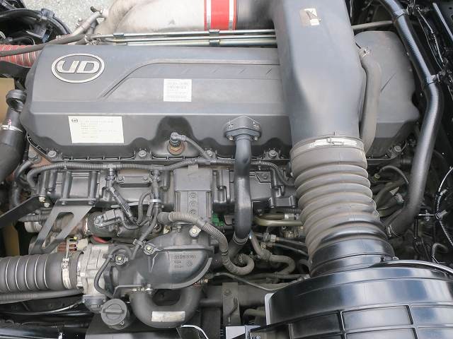 中古トラック UDトラックストラクタヘッド ＃13