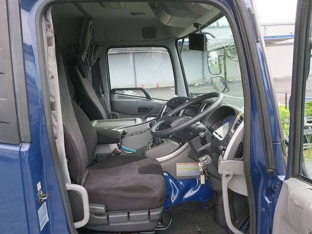 中古トラック UDトラックストラクタヘッド ＃14