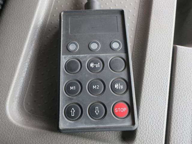 中古トラック UDトラックストラクタヘッド ＃19