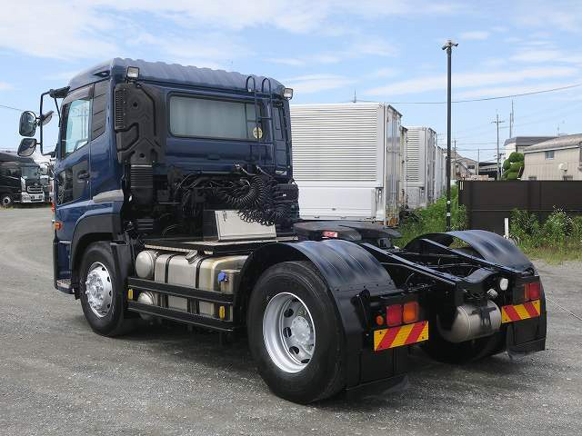 中古トラック UDトラックストラクタヘッド ＃4