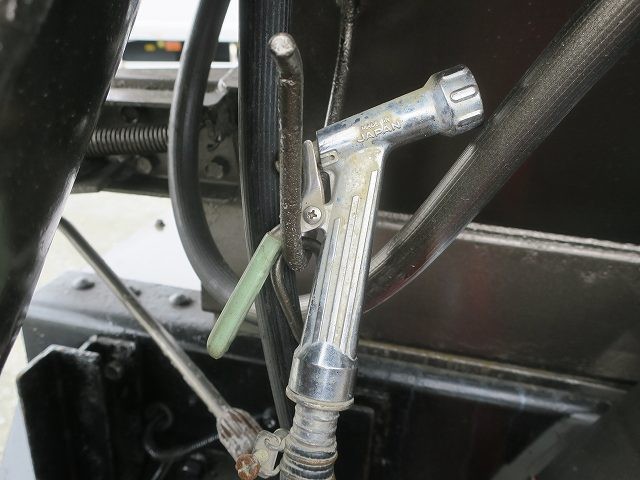 中古トラック いすゞコンクリートミキサー車 ＃11