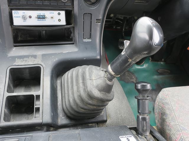 中古トラック いすゞコンクリートミキサー車 #20