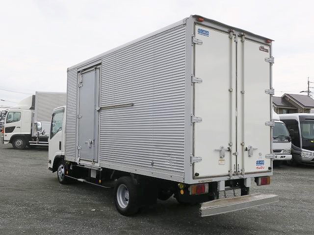 中古トラック いすゞアルミバン ＃4