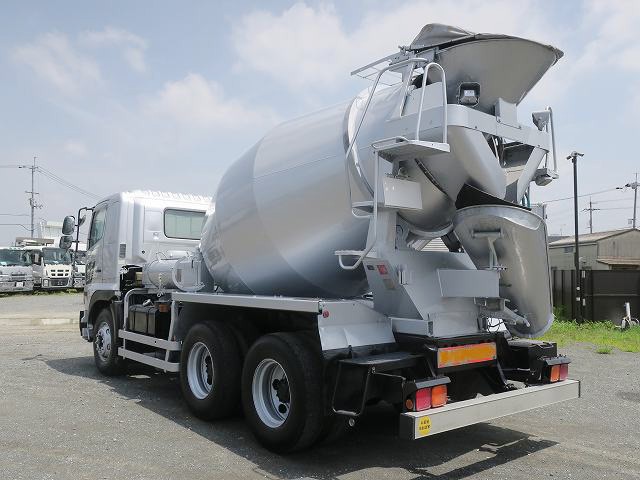 中古トラック 日野コンクリートミキサー車 ＃4