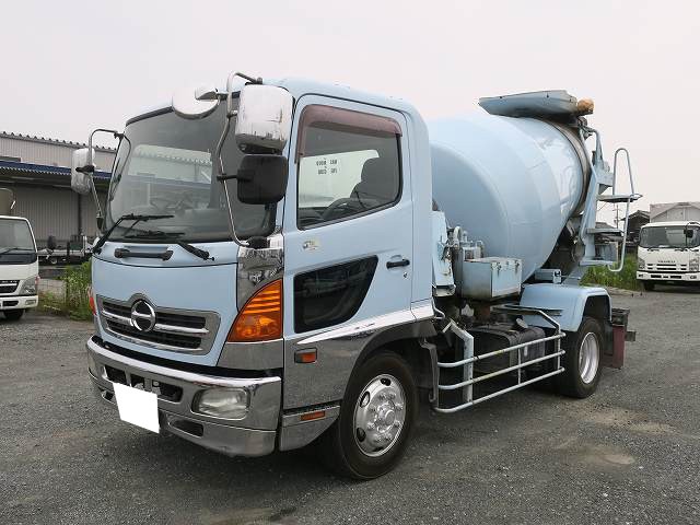 日野　ミキサー車