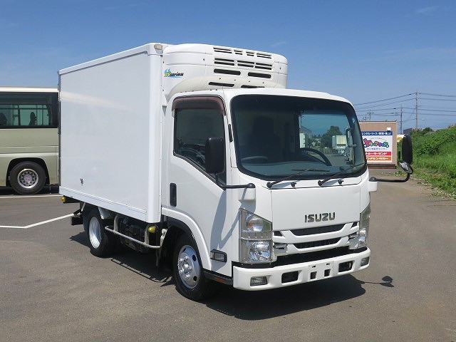 中古トラック いすゞ冷凍バン #2