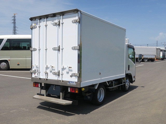 中古トラック いすゞ冷凍バン #3