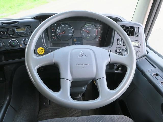 中古トラック 三菱ふそう冷凍バン ＃17