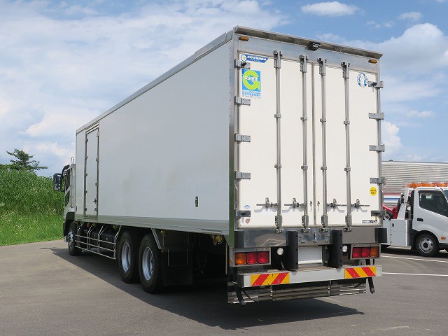 中古トラック 三菱ふそう冷凍バン ＃4