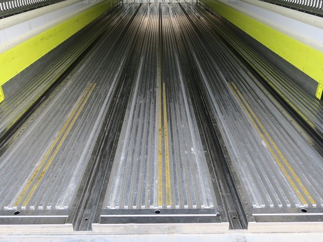 中古トラック 三菱ふそう冷凍バン ＃6