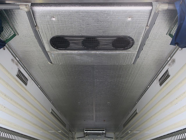 中古トラック 三菱ふそう冷凍バン ＃8