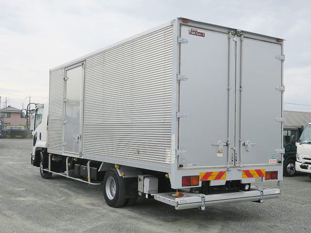 中古トラック いすゞアルミバン ＃4
