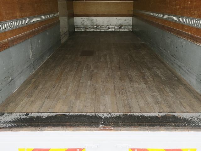 中古トラック いすゞアルミバン ＃6