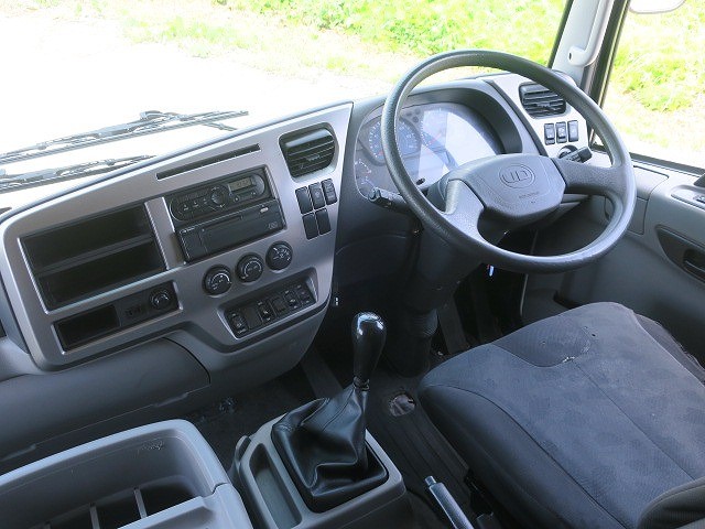 中古トラック UDトラックスアルミウィング ＃15