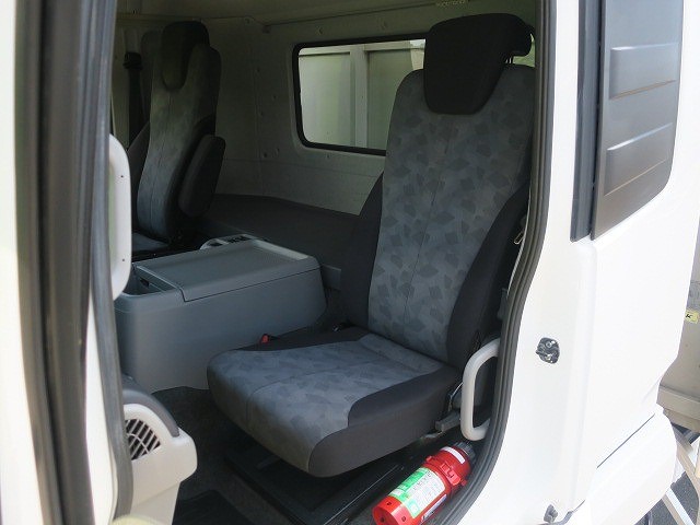 中古トラック UDトラックスアルミウィング ＃22