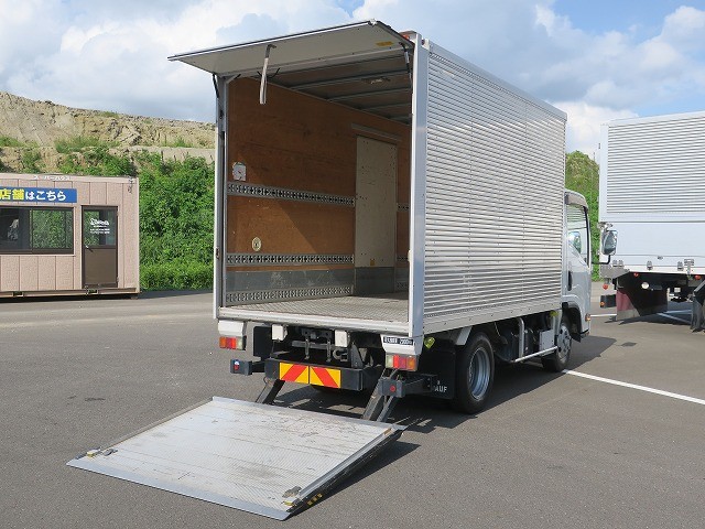 中古トラック いすゞアルミバン ＃3