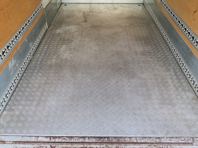 中古トラック いすゞアルミバン ＃6