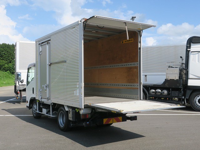 中古トラック いすゞアルミバン ＃7