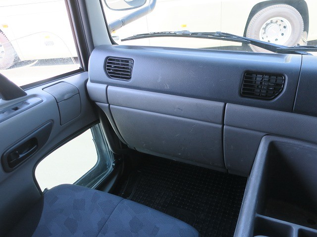 中古トラック UDトラックス平ボディアルミブロック #15