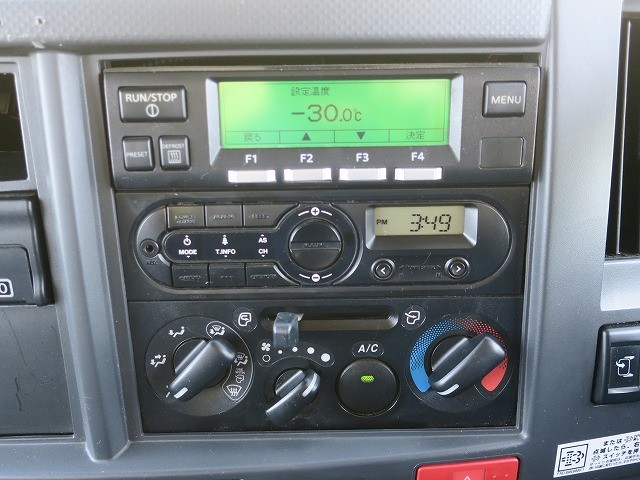 中古トラック いすゞ冷凍バン #19