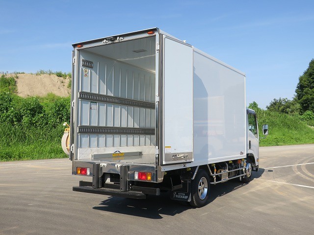 中古トラック いすゞ冷凍バン #5