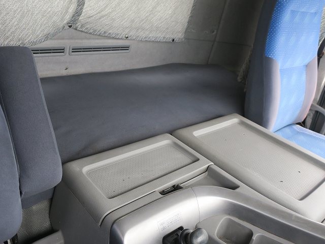 中古トラック UDトラックスコンクリートミキサー車 #23