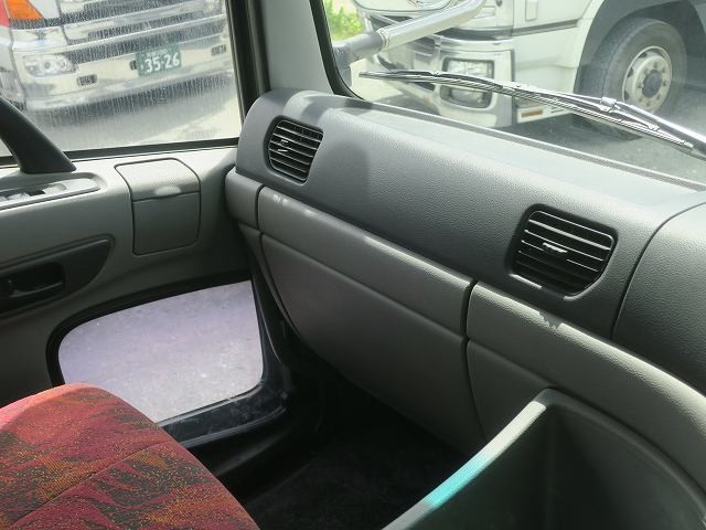 中古トラック UDトラックス粉粒体運搬車 #15