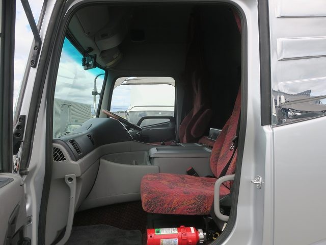 中古トラック UDトラックス粉粒体運搬車 #22