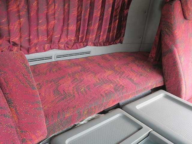 中古トラック UDトラックス粉粒体運搬車 #23