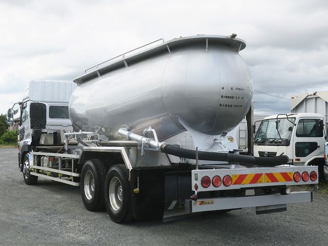 中古トラック UDトラックス粉粒体運搬車 ＃4