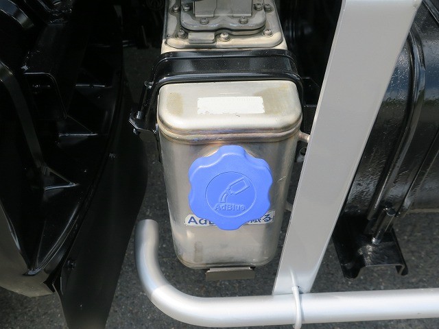 中古トラック UDトラックスコンクリートミキサー車 #11