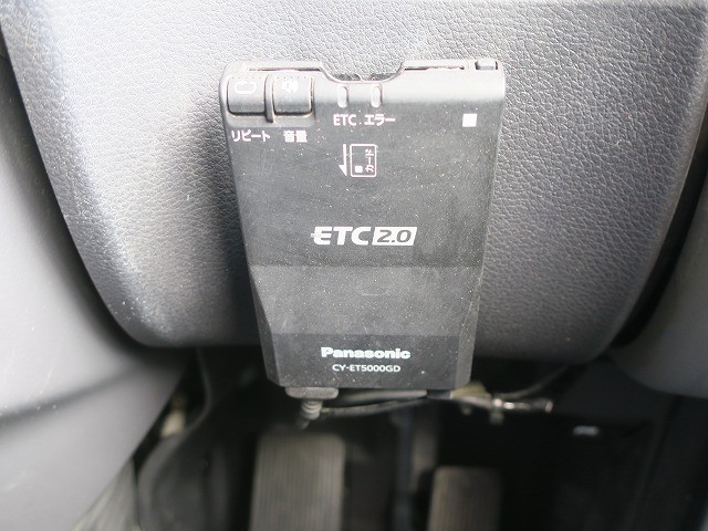 中古トラック UDトラックスコンクリートミキサー車 #21