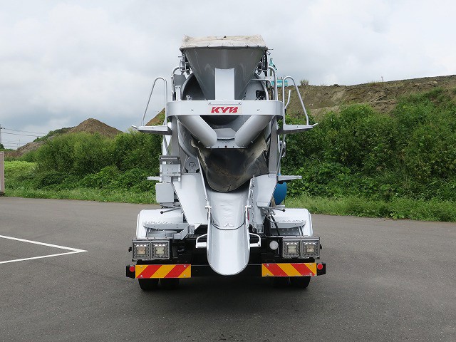 中古トラック UDトラックスコンクリートミキサー車 ＃5