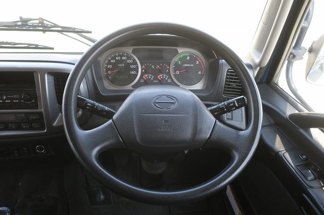 中古トラック 日野冷凍バン ＃16