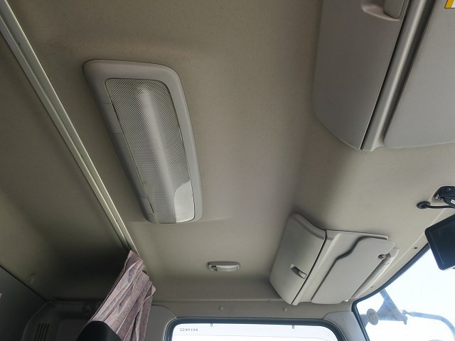 中古トラック 日野冷凍バン ＃24