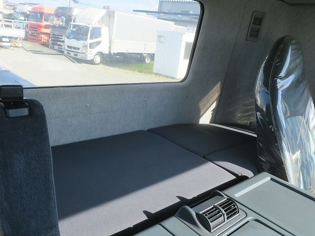 中古トラック 三菱ふそうコンテナ専用車 #23