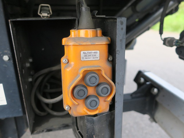 中古トラック いすゞアルミバン #9