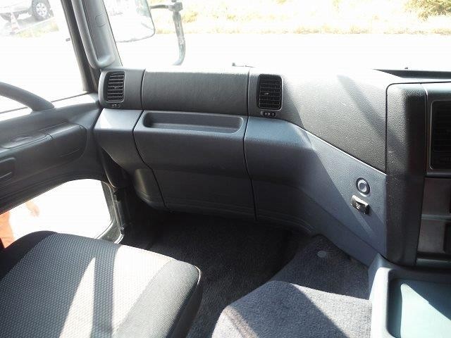中古トラック 日野冷蔵冷凍車 #17