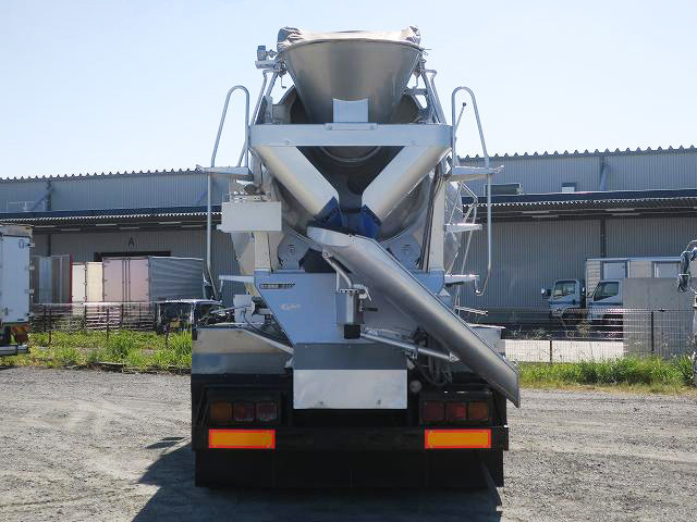 中古トラック いすゞコンクリートミキサー車 #3