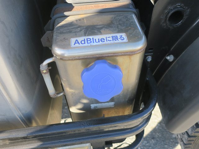 中古トラック UDトラックストラクタヘッド #10