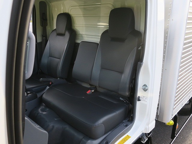 中古トラック いすゞアルミバン ＃23