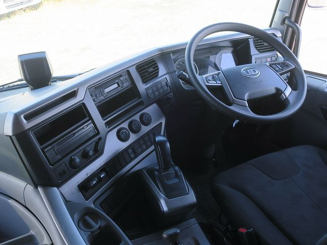 中古トラック UDトラックスアルミウィング ＃15