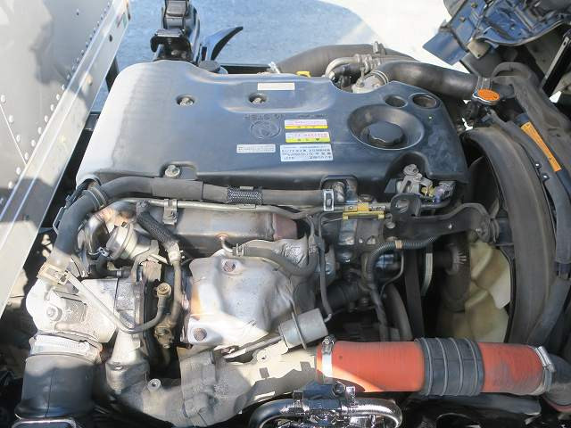 中古トラック いすゞアルミバン #9