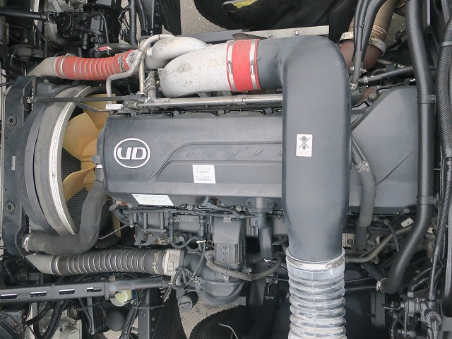 中古トラック UDトラックストラクタヘッド ＃13