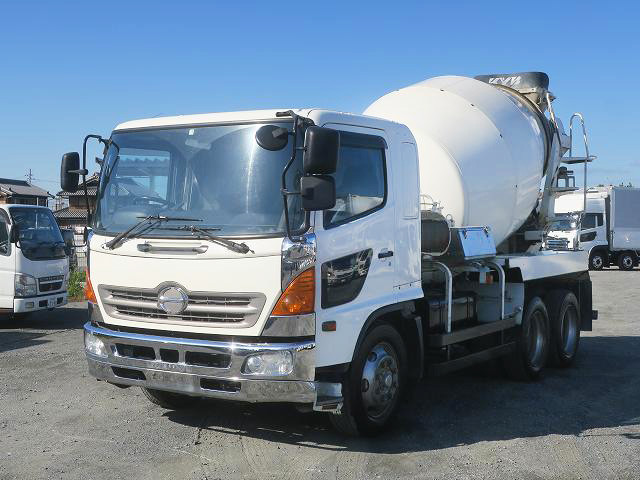 中古トラック 日野 レンジャー 増トン コンクリートミキサー車