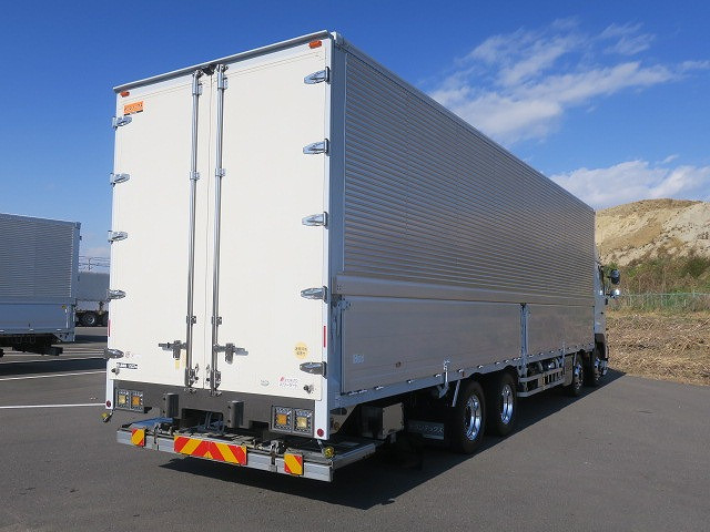 中古トラック 日野 プロフィア 大型アルミウィング